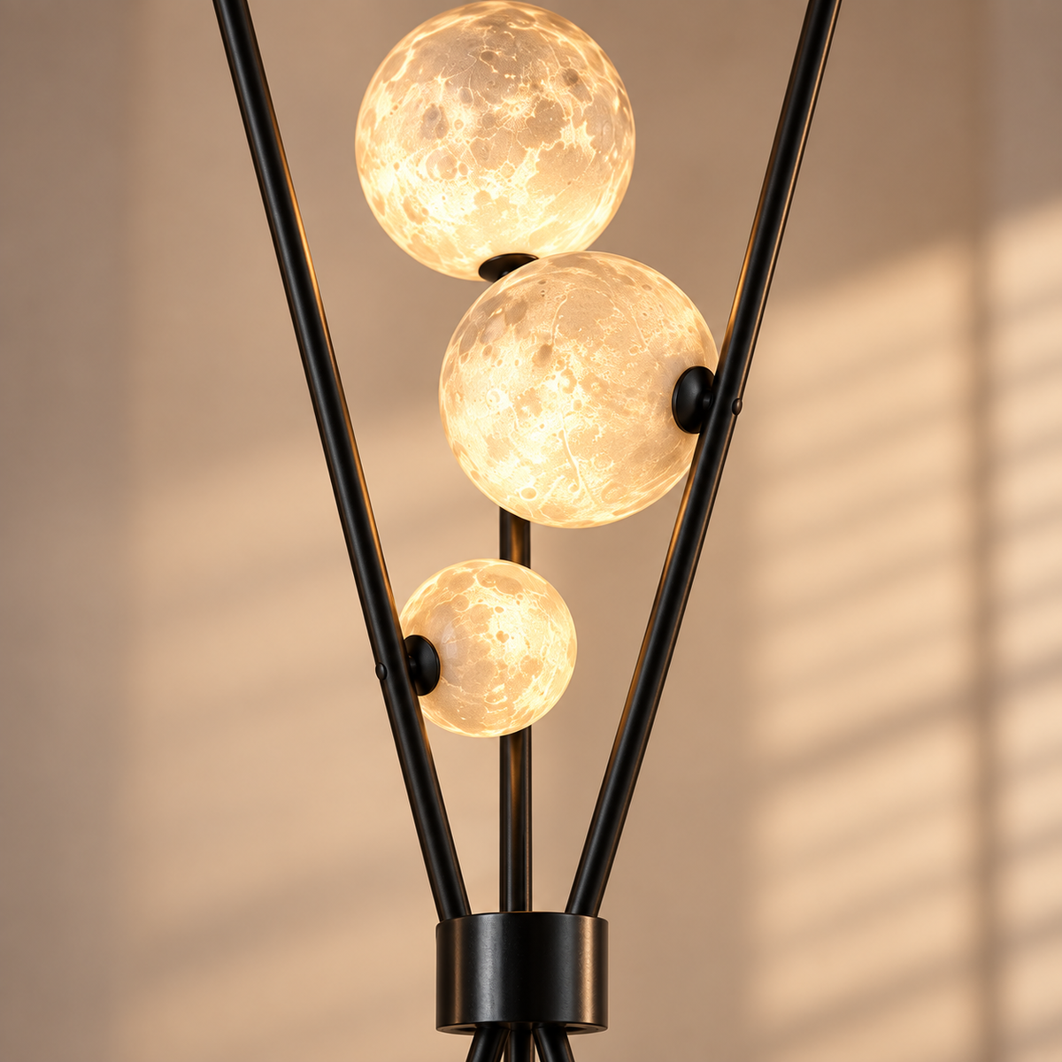 🌕 Floor | Glass Tripod Living Couples | Three Moon Glow